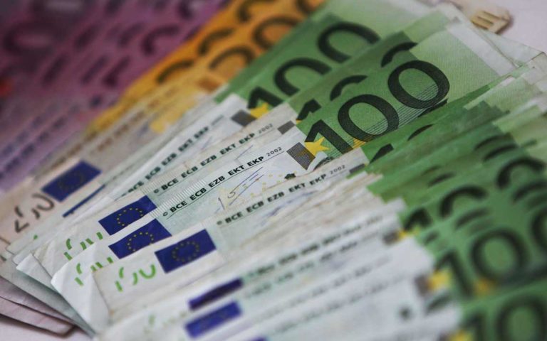 bonus 600 euro, Stipendi, famiglie