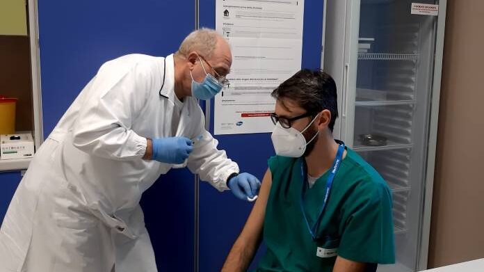 Vaccino anti-Covid, via al richiamo: all’ASST Gaetano Pini inizia la seconda fase