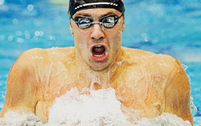 Matteo Rivolta, un nuotatore milanese sul tetto del mondo: medaglia d’oro e record con la 4×50 mista
