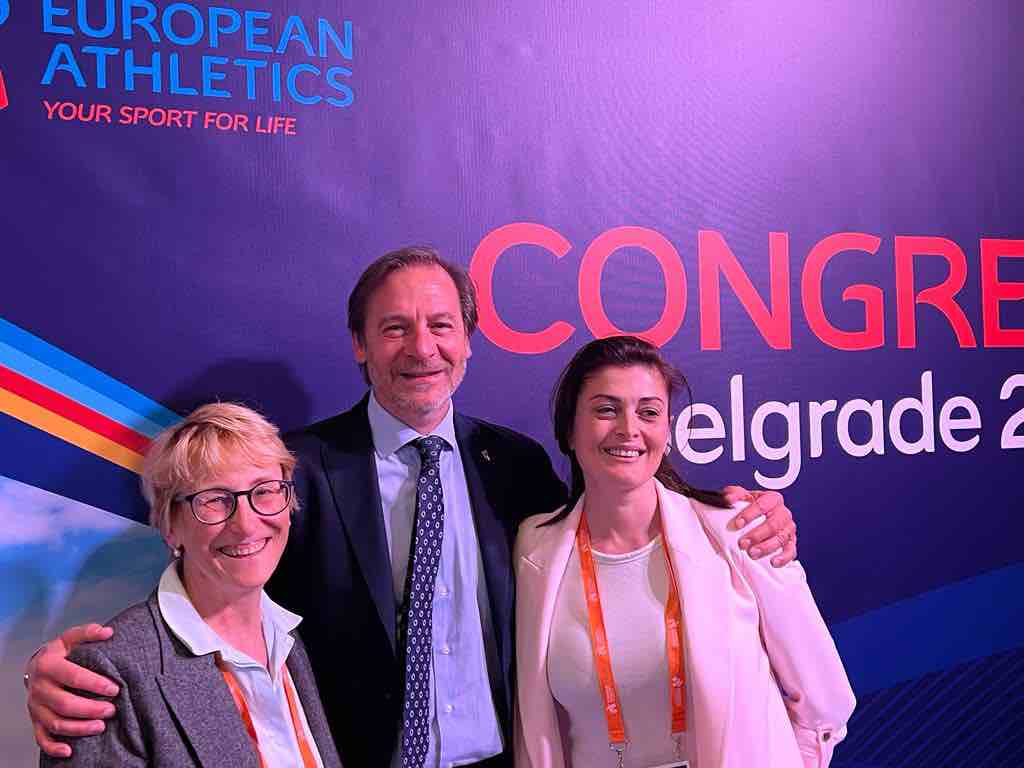 Anna Riccardi, Stefano Mei, Roberta Russo al Congresso EA di Belgrado