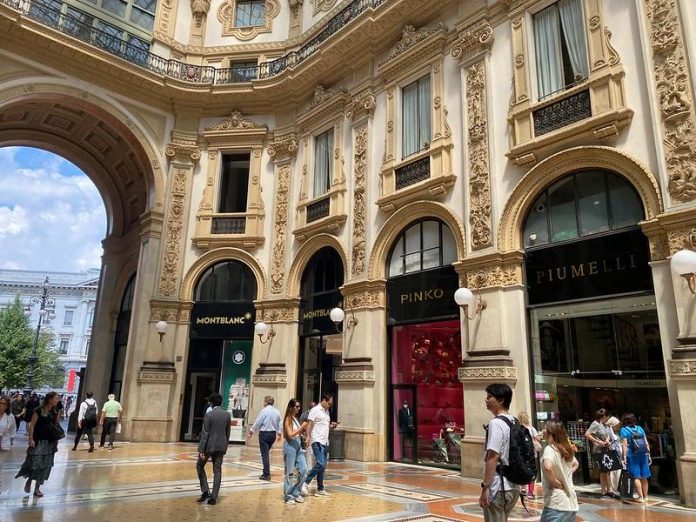 galleria vittorio emanuele II, Milano capitale dello stile europeo